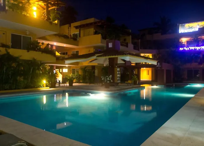 Los Mangos Zihuatanejo