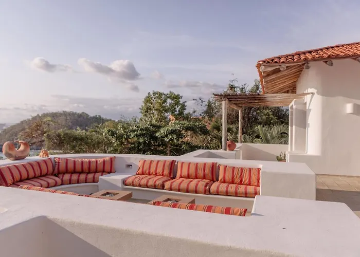 Casa Marivent - Ixtapa, Zihuatanejo Villa