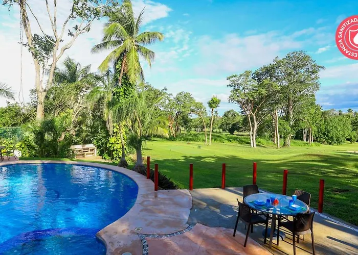 Private Hostpal Las Brisas Ixtapa Ixtapa 