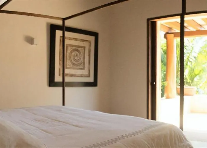 Pet friendly Villa Luna Kuku Zihuatanejo