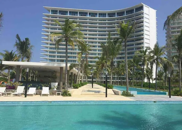 New Peninsula Condo 4 Bedrooms - 11G Ixtapa 