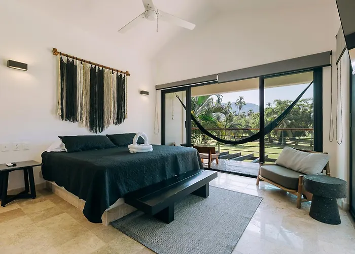 Casa Alkhuzamaa Hotel Ixtapa 