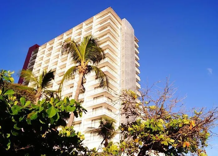 Acapulco 4 Star Hotels near Praderas de Costa Azul