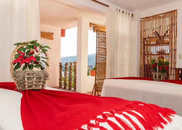Zihuatanejo 4 Star Hotels