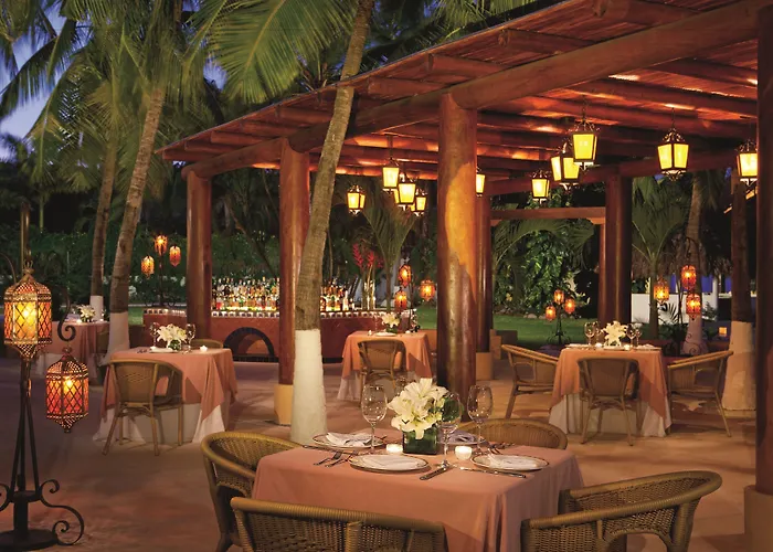 Ixtapa (Guerrero) Beach Resorts