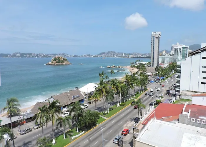 Acapulco Dog Friendly Hotels near Praderas de Costa Azul