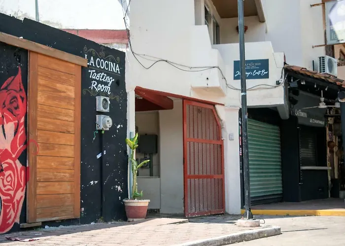 Isabel Suites Zihuatanejo