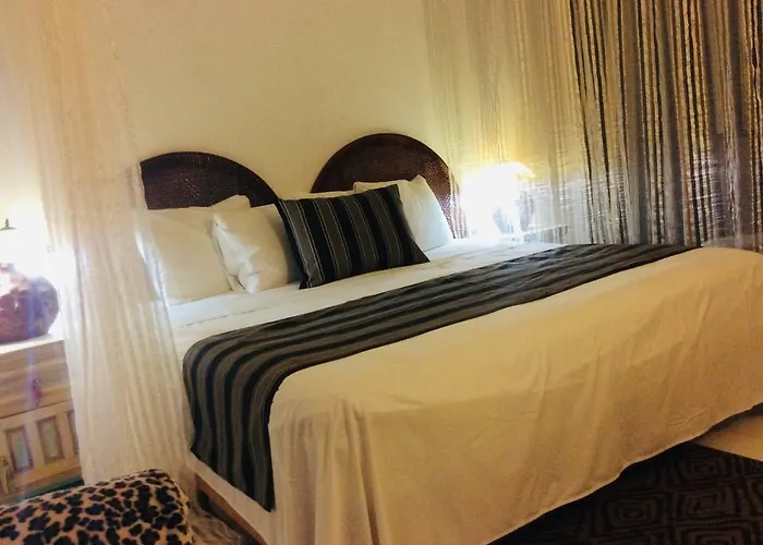 Acapulco Guest Houses